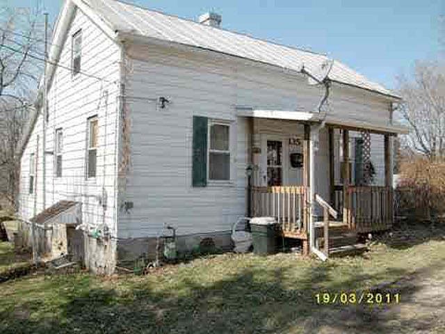 1st image of 135 N Jefferson St