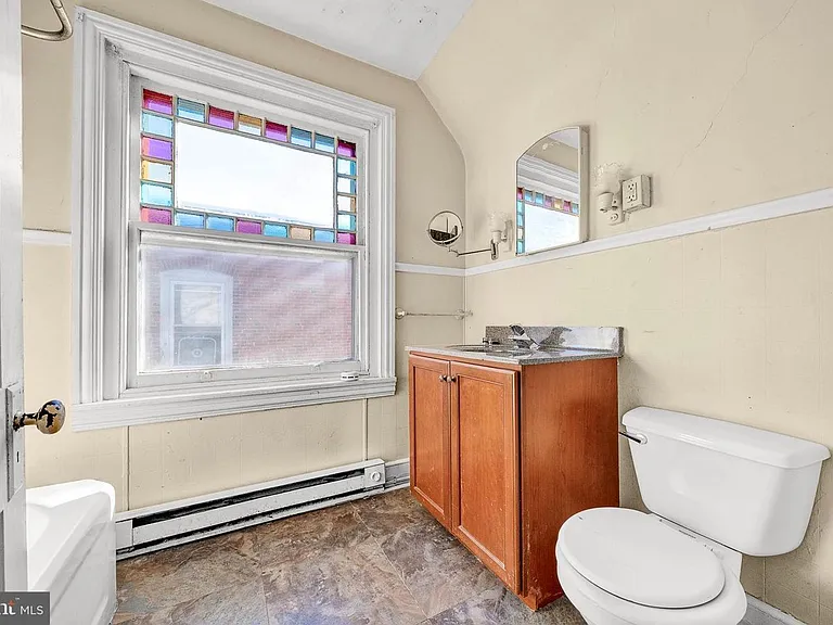 1020 W Main St — Photo 13
