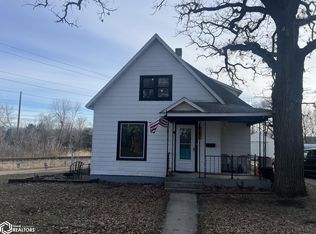 207 Park Ave, Iowa Falls, IA 50126