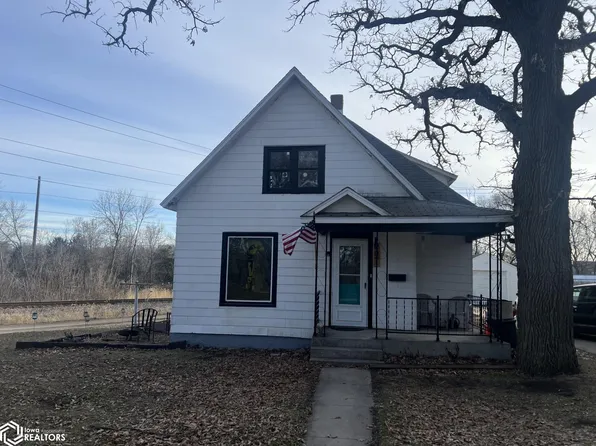 207 Park Ave, Iowa Falls, IA 50126