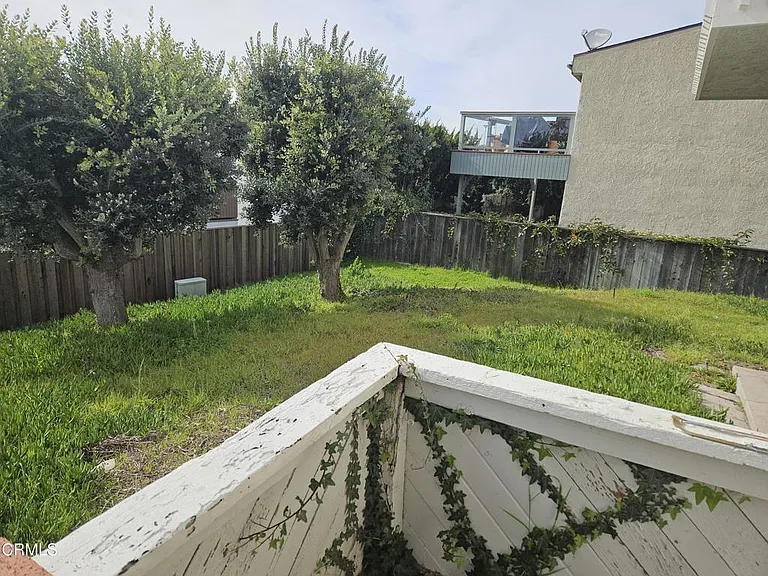 271 N Ventura Rd #293 — Photo 3