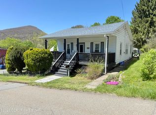 301 Oak St, Jim Thorpe, PA 18229