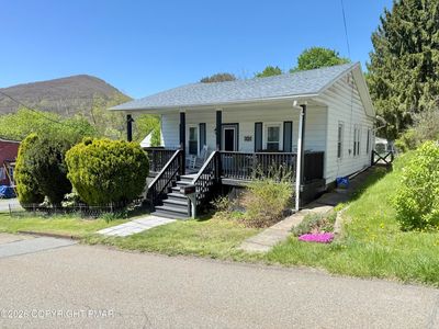301 Oak St, Jim Thorpe, PA, 18229