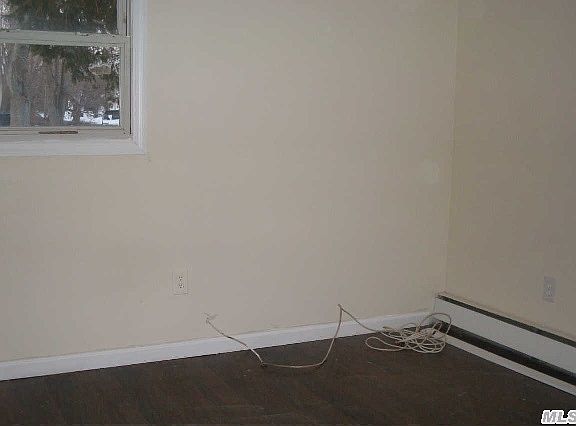 5th image of 664 Taylor Ave