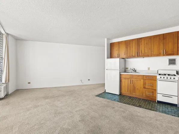 750 Amana St APT 502, Honolulu, HI 96814