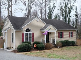 9733 Fernleigh Dr, Richmond, VA 23235