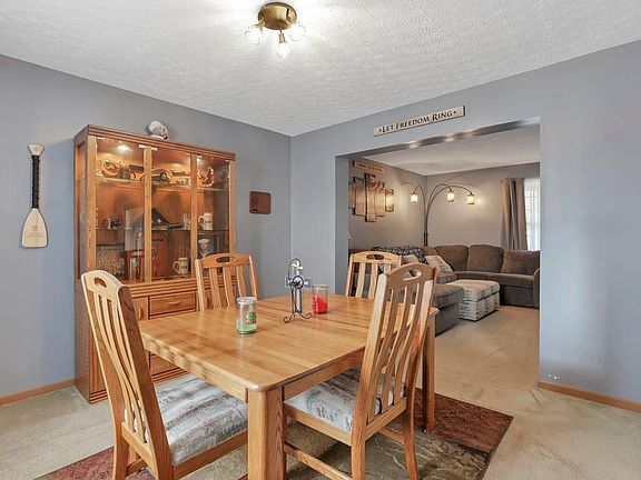 5th image of 987 Glyn Dennis Dr