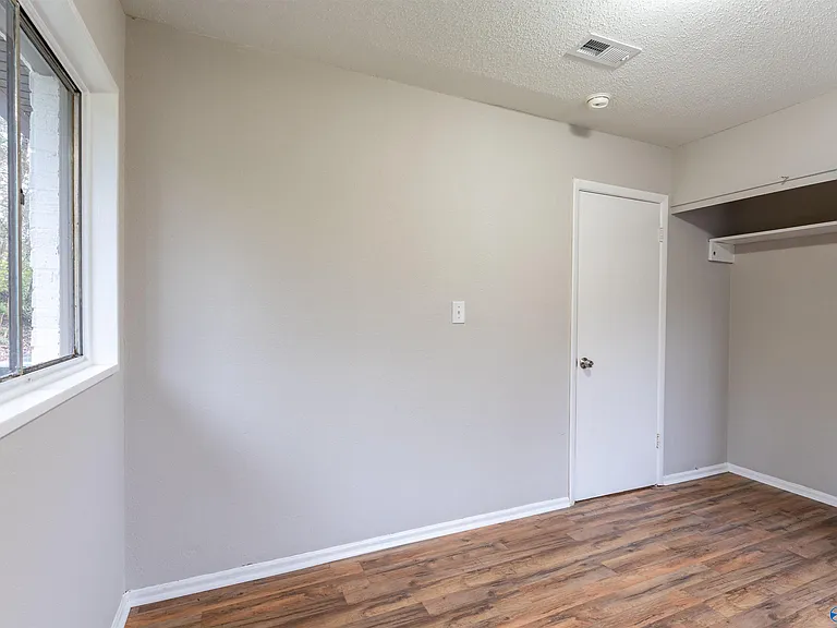 112 Wilkenson Dr NE — Photo 18