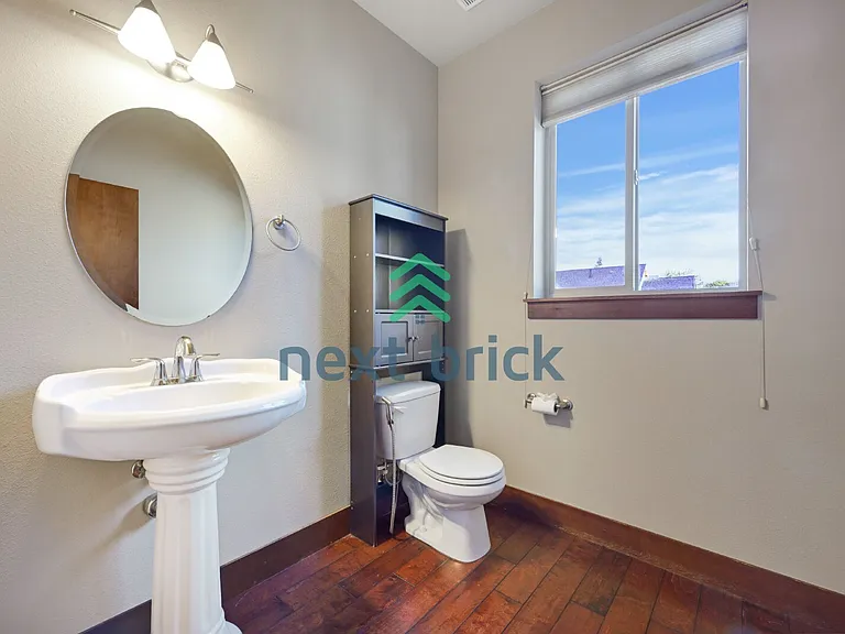 3813 NE 3rd Pl — Photo 20