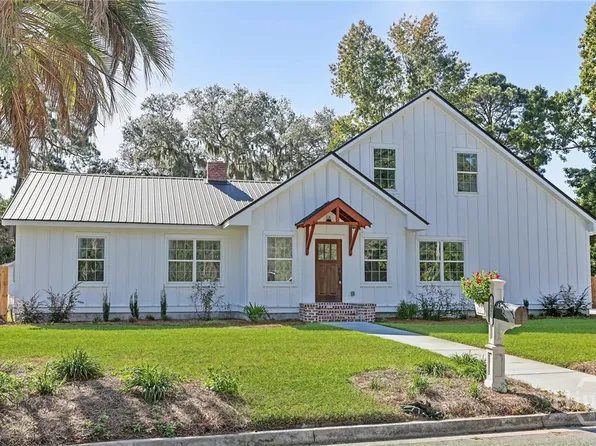 27 Pine Drive, Savannah, GA 31405
