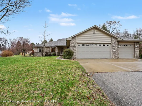 248 Birch Ln, Dimondale, MI 48821