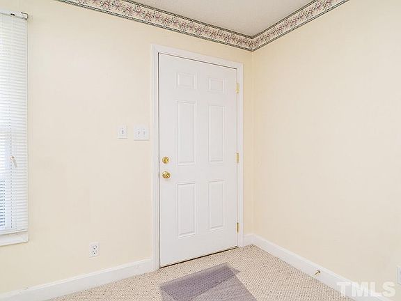 3rd image of 206 S Beaumont Ave