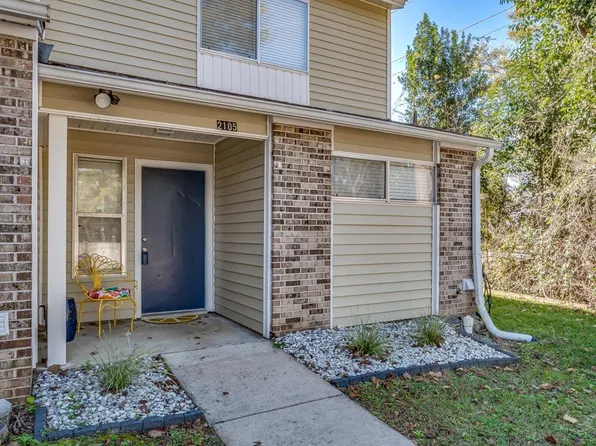 2105 Claremont Ln, Tallahassee, FL 32301