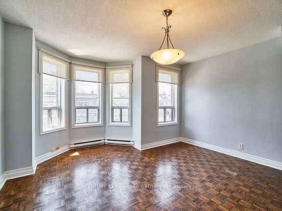 4th image of 1007 Bathurst St #3