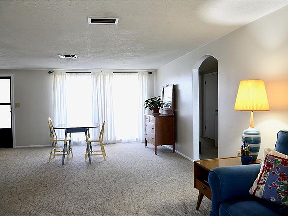 5th image of 7214 Brentwood Dr