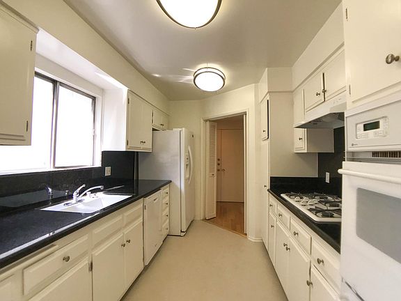 4th image of 145 N Almont Dr #B