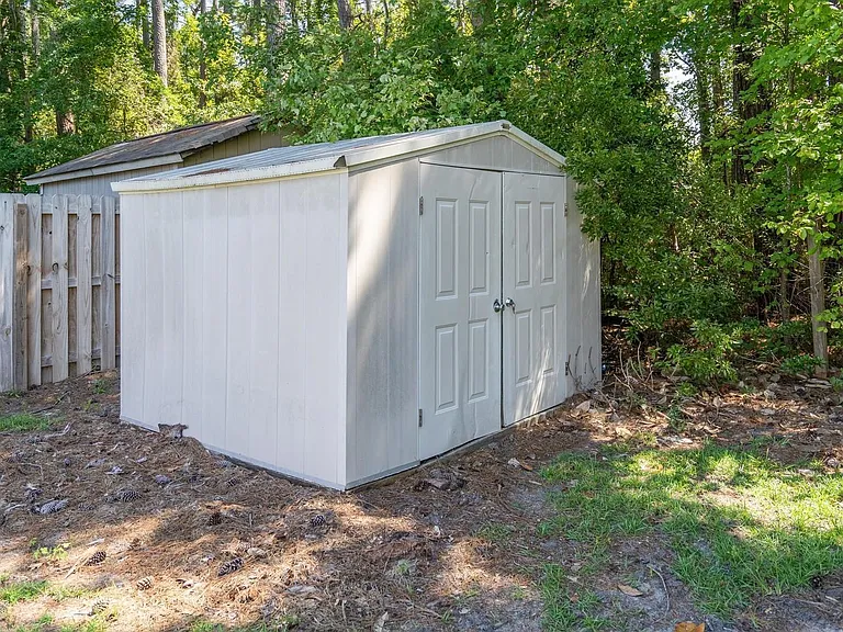 804 Cheryl Ln — Photo 23