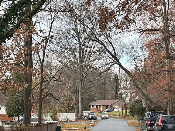 5th image of 10804 Ashfield Rd