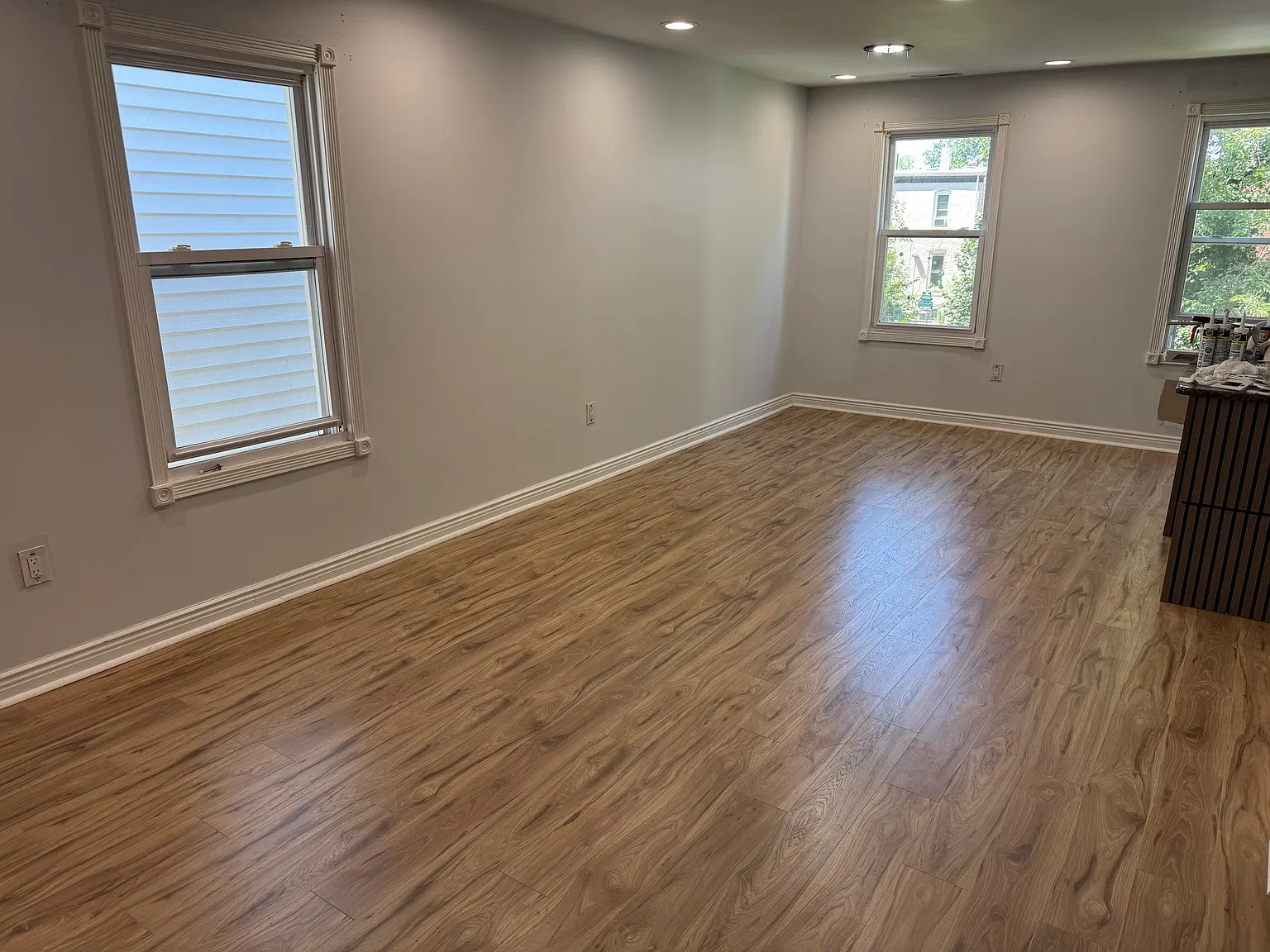 2 bed, 850 sqft, $1,800 — Photo 3