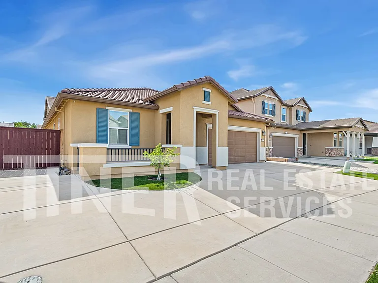 8409 Stara St — Photo 5