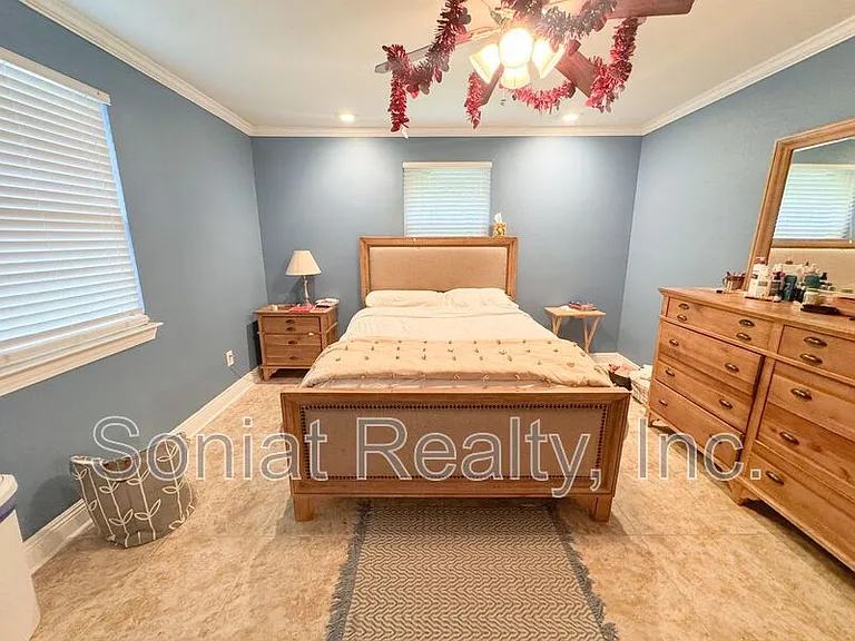 4019 Hamburg St — Photo 9