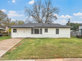 1909 Rodney St, Bossier City, LA 71112