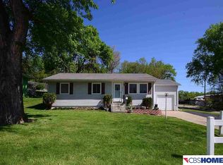 4904 Jaynes St, Omaha, NE 68104