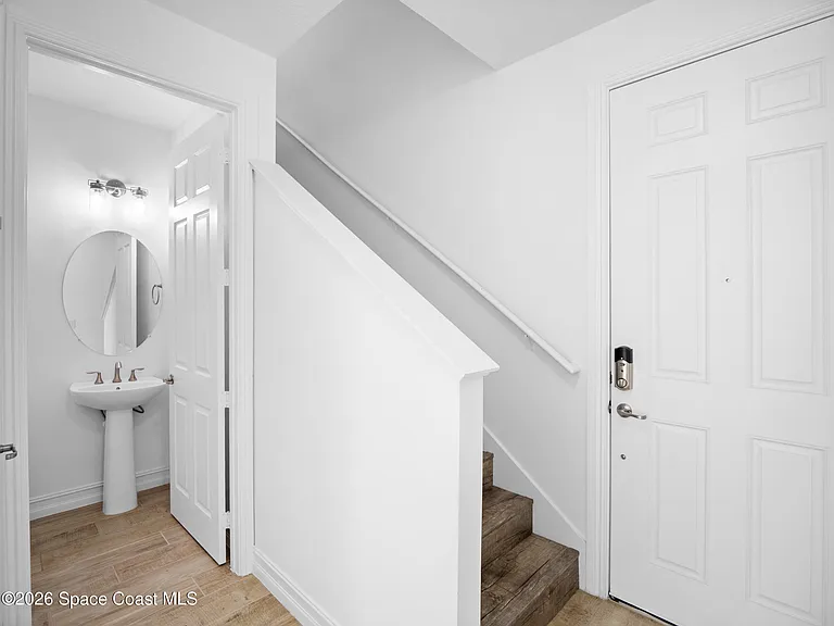 1455 Isabella Dr #101 — Photo 4