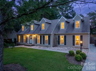922 Plantation Dr, Lenoir, NC 28645