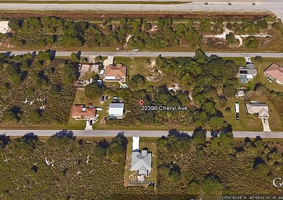 5th image of 22396 Cheryl Ave
