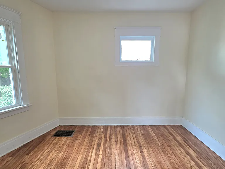 414 Lisbon Ave #1 — Photo 7