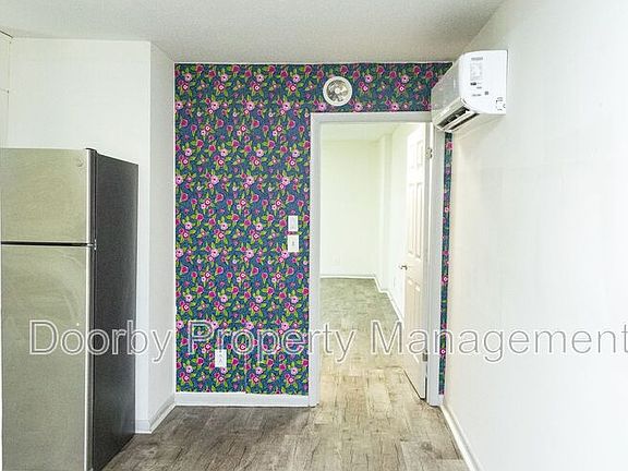 5th image of 1605 Duncan Ave #C