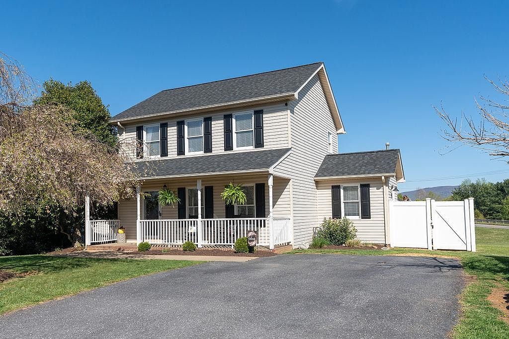 1905 Monroe St, Waynesboro, VA 22980 Zillow