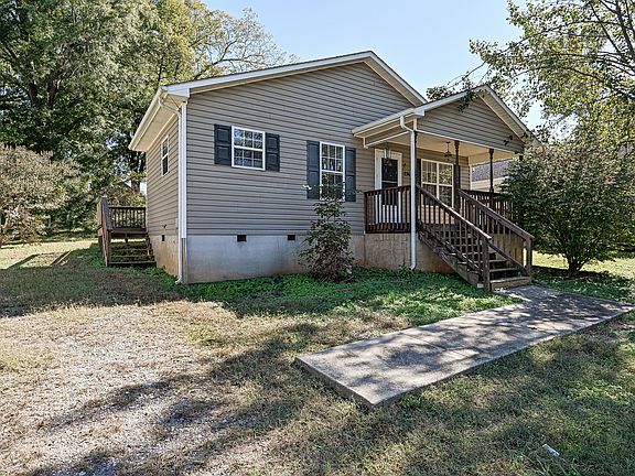 2nd image of 236 Long St