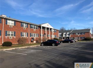 032 Woodedge Ave, Edison, NJ 08817