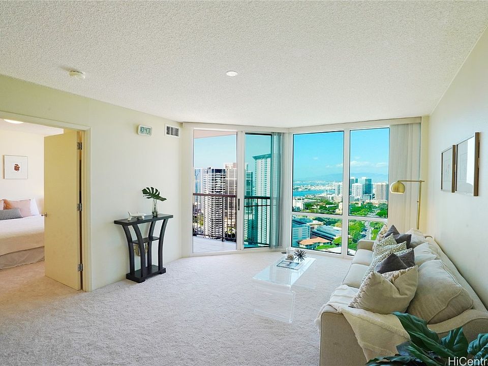1st image of 801 S King Street #3706