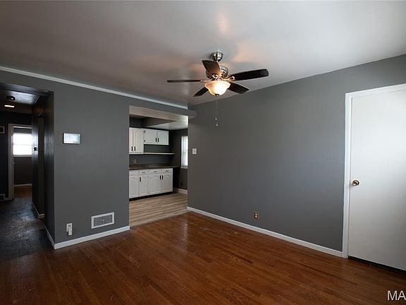 4th image of 135 Dundee Cir