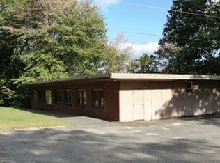 271 Litchfield Rd, Harwinton, CT 06791