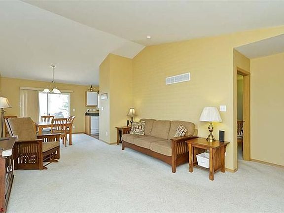 4th image of 4974 Hurstborough Ct