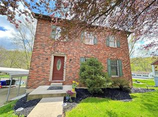 3096 Santiago Rd, Imperial, PA 15126