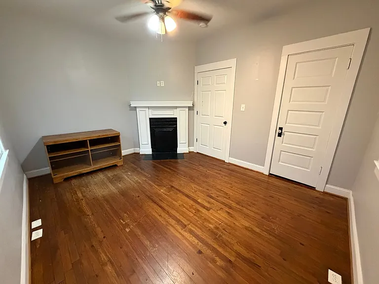 10 Elmwood St NE — Photo 7