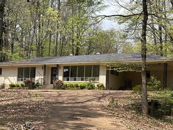 907 Westland Dr, Winona, MS 38967
