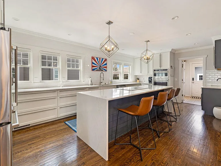 Chef's Kitchen - Large Island, Stainless Steel Appliances, Great Cabinet & Counter Space!