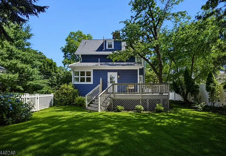 10 Mountain Pl — Photo 19