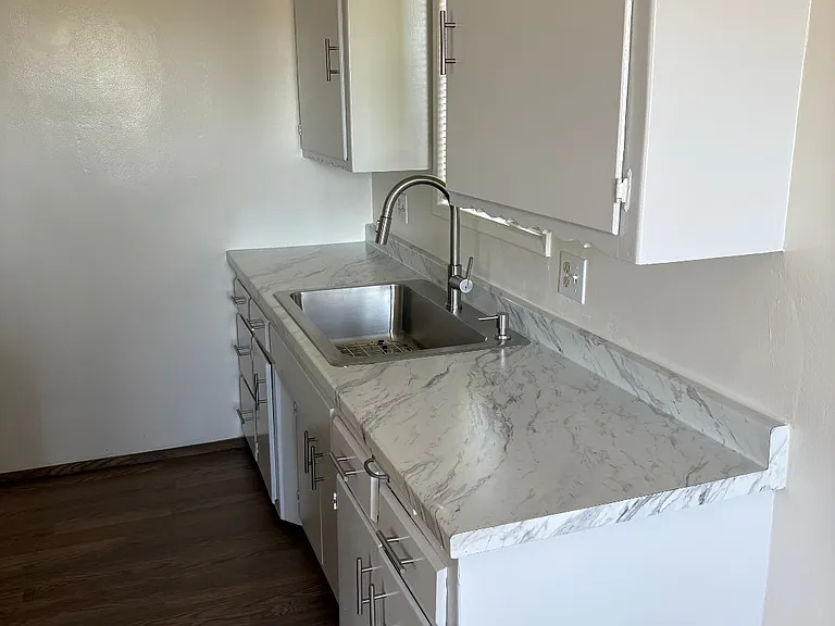9800 San Carlos Ave #C — Photo 9