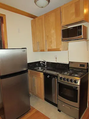 Rented by Majesty Management | media 42