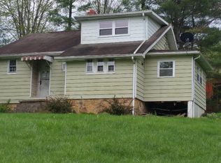 293 Nemours Valley Rd, Bluefield, WV 24701