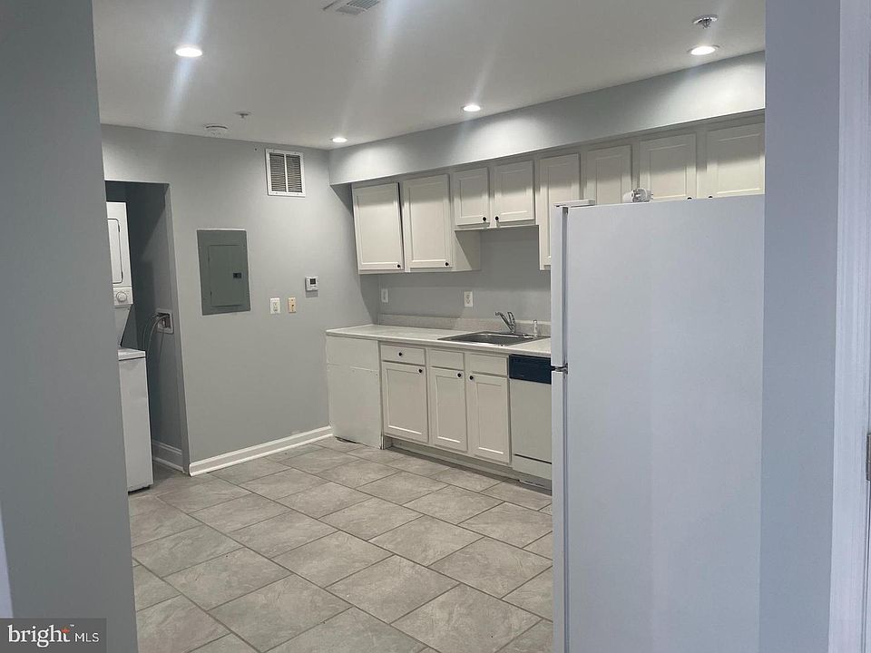 2nd image of 2802 Georgia Ave NW