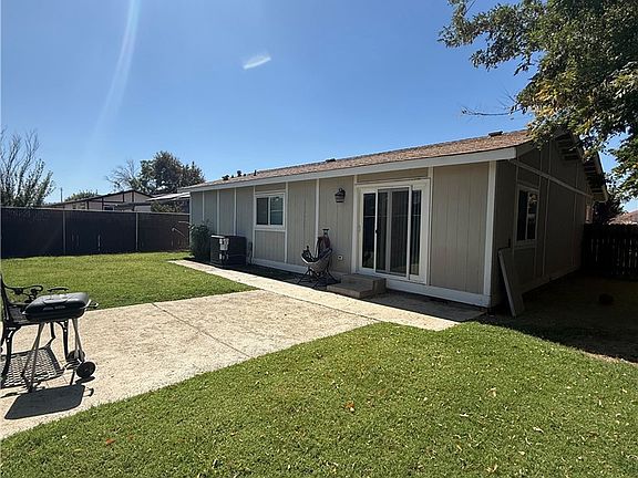2nd image of 43660 22nd St E