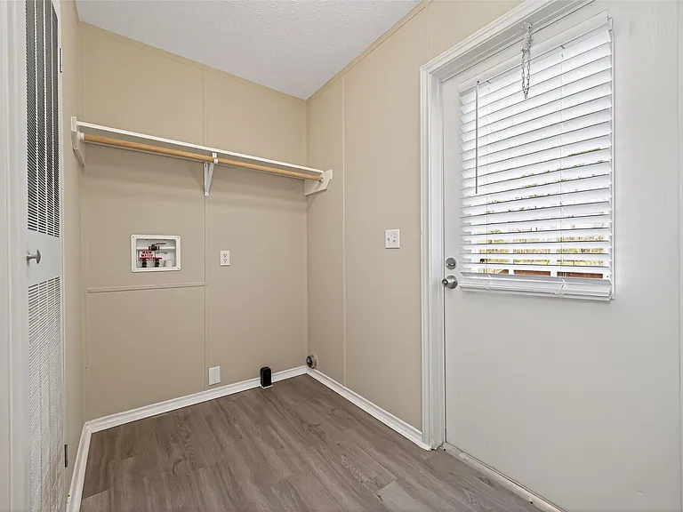 15933 W Relza Dr — Photo 18